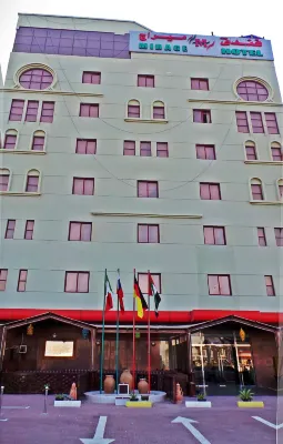 Mirage Hotel Al Aqah Hoteles cerca de Sandy Beach