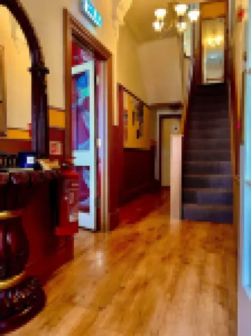 วอลเคน เฮาส์