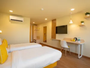 Bloom Hotel - Medicity Gurugram, Near Medanta Hospital