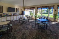 Ashmore Inn and Suites Lubbock - breakfast