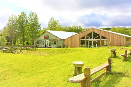 Solheimar Eco-Village Guesthouse Отели в г. Grimsnes- og Grafningshreppur