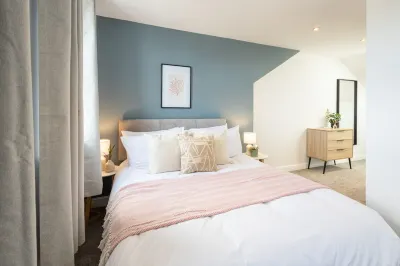 Host & Stay - Hithe House