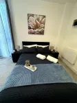 Cozy Bracknell Apartment with Modern Amenities - 3-Star