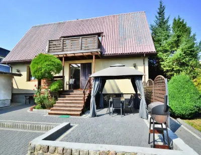 Large Holiday Home with Garden, Kolobrzeg