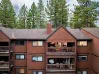 Walk to Lake, Dining+Shops 5Mins to Ski Resort Incline Paradise by Avantstay Hotels in Incline Village
