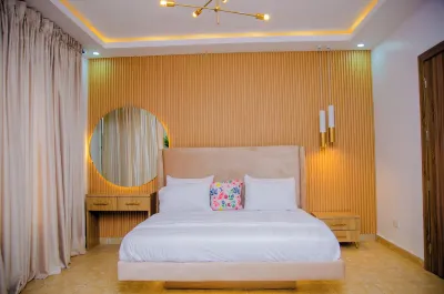 Old Bodija Ibadan - 3 Bedroom Home in a Private Gated Estate With 24 Hour Security & Power Hotels in 