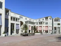 Breakers Plus Carriage House 4 Bedroom Home by RedAwning Hotels in Seaside