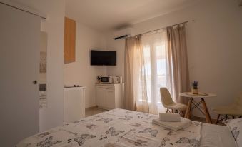 Apartments & Rooms Petra