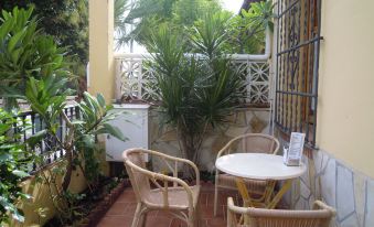 Hostal Moscatel