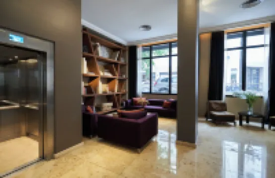 Carles Hotel