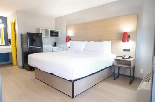 Atrea Inn Amarillo Hotels near Austin Park