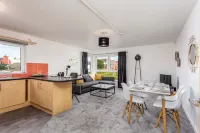 Walker Suite No82 - Donnini Apartments Hotels in Kilmarnock