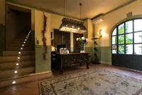 엘 링콘 데 라스 데스칼사스 카르모나 호텔