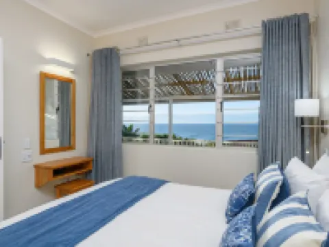 Illovo Beach Club Hotels in Kingsburgh