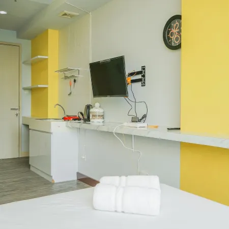 Studio Apartment at Tree Park Apartment