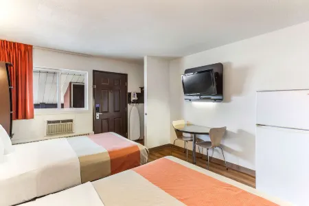 Motel 6 Lethbridge, AB Отели рядом с достопримечательностью «Летбриджський університет»