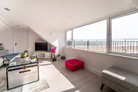 Sea View Penthouse Hotels in Fritton and St. Olaves