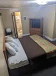 彩虹汽車旅館 - 停車場