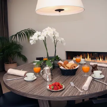 Hotel Iris