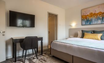 Yaya Hotel & Apartments