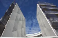 Parizs Garden Apartments