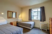 Lakeside Motel Hotels in Queenstown