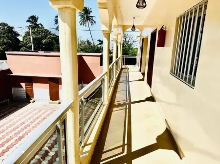 Escale Saint-Louis Hôtel-Restaurant Отели рядом с достопримечательностью «Île Saint-Louis»