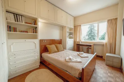 Grand Botanic Garden Apartment by Vacationy Hotels near Edificio Vodafone