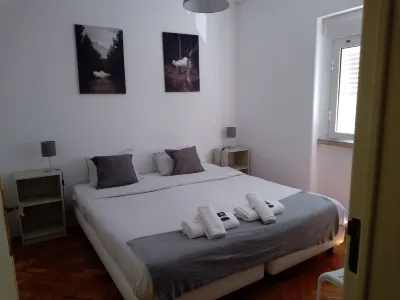 Oriente DNA Studios II Các khách sạn ở Sacavém e Prior Velho