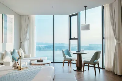 Luxe Rental Apartments - Residence A la Carte Các khách sạn gần Cửa Hàng Tạp Hóa Nguyễn Thị Nhị