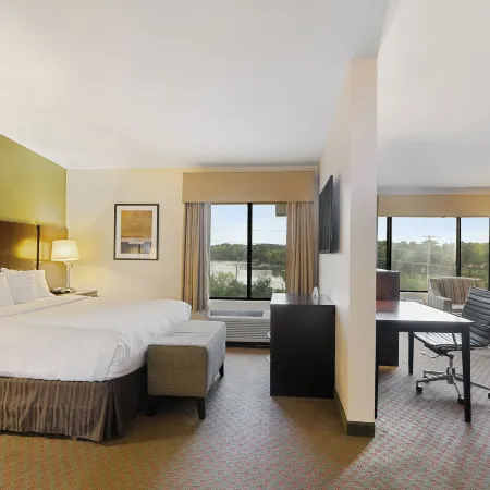 Antioch Hotel & Suites
