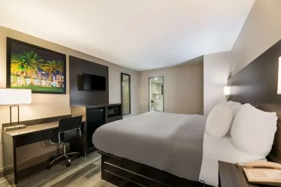 Quality Inn & Suites Altamonte Springs Orlando-North Hotels near Publix Super Market at Gateway Crossing