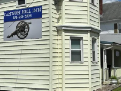 Cannon Hill Inn Hotels in Fifth