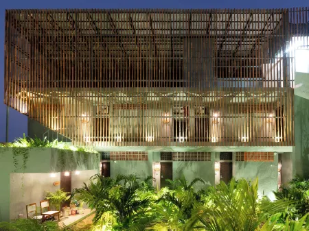 Nomads Resort - Destination Stays