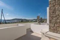 Afroessa Milos Hotels in Adamantas