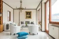 피아차 카보우르 레이크 뷰