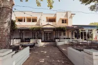 The Civic Hotel Hotels in Inglewood