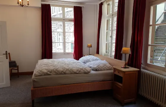 豪斯史特林斯酒店