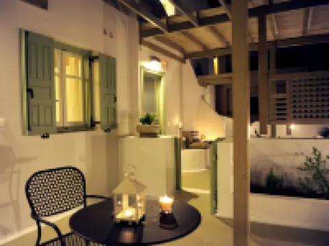 Almyris Hotels in Milos