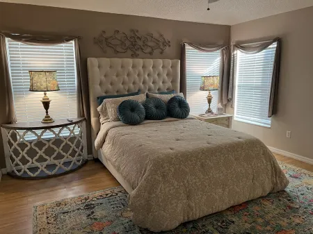 Discover the Villages! Pet Friendly with Golf Cart in Prime Location &  Shopping Отели в г. Те-Виллиджис