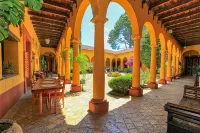 Hotel Na Bolom Hotel di San Cristobal de Las Casas