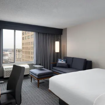 Courtyard Charlotte City Center Отели рядом с достопримечательностью «Банк оф Америка Стадиум»