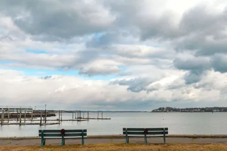 Lovely 1.5 bedroom in the great historic town Отели в г. Сейлем