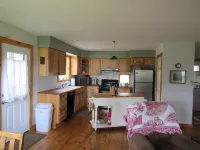 Rock and Wave Cottage At The Beach