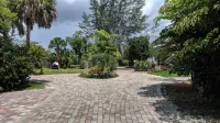 Keys stilt house top floor unit