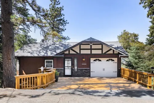 Star Gaze | Majestic Views | Fun Hotels in Twin Peaks