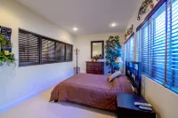 Snowy Adventure Haven - WiFi, Loft, Charming Retreat Hotels in Parowan