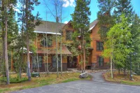 Cozy Cottage with Hot Tub and Mountain Views - Charming Retreat Hotels in East Keystone