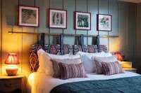 The Ragged Robin Hotels in Bramley