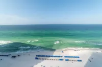 Beachfront Views and Gourmet Kitchen - Stunning Coastal Retreat Hotels in Lower Grand Lagoon